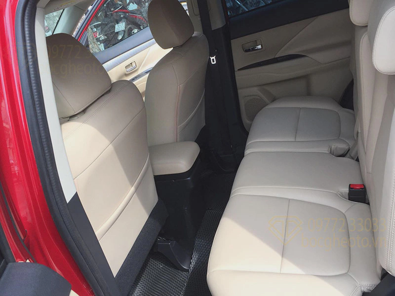 Image for Bọc Ghế Da Xe Outlander
